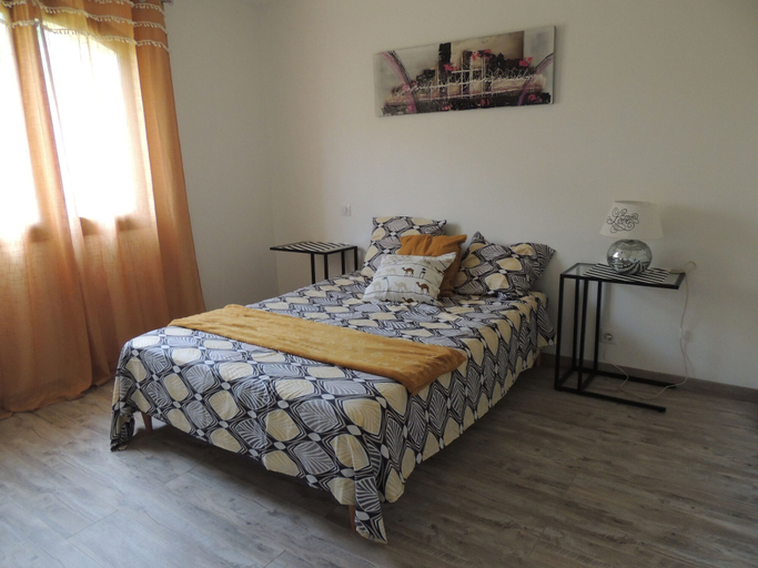 Bedroom 3, Les Chataigniers, Gard