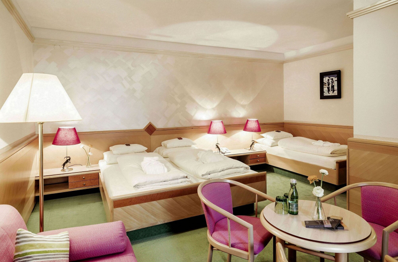 Bedroom 3, Hotel Schrofenstein, Landeck