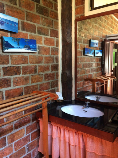 Bathroom 4, Green View Village Resort, Mueang Krabi