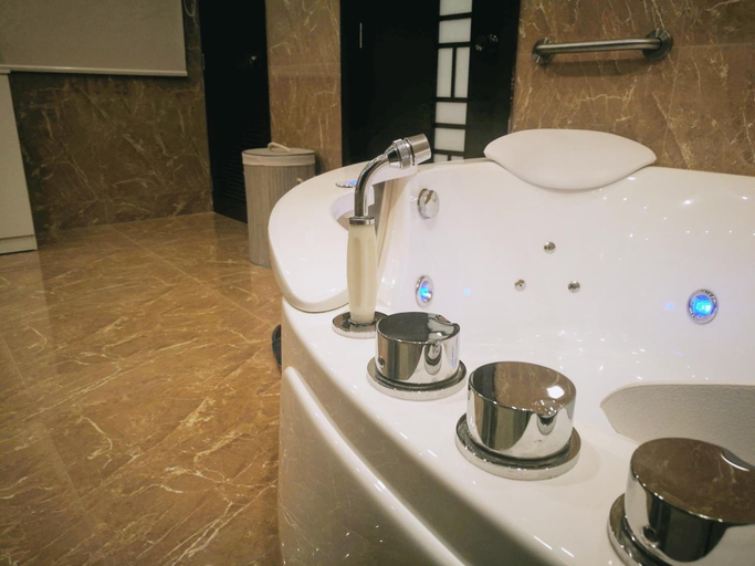 Bathroom 4, Hotel Ojos del Rio, Panamá