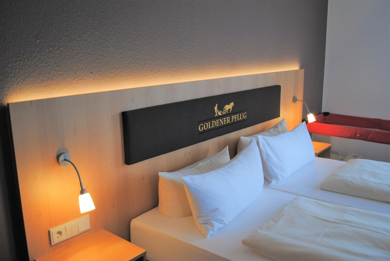 Bedroom 4, Landgasthof Goldener Pflug, Rosenheim