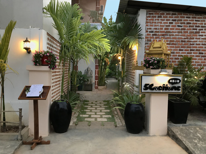 Exterior & Views 1, Golden Ganesha Villa - Hostel, Siem Reap