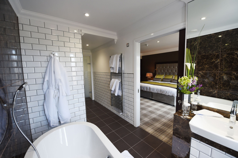 Bathroom 5, Ramside Hall Hotel, Golf and Spa, Durham