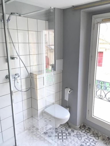 Bathroom 3, Hôtel de La Herse d'Or, Paris