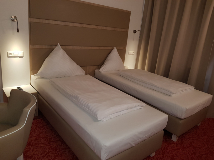 Bedroom 3, Confour Hotel, Region Hannover