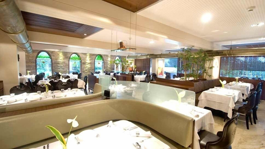 Food & Drinks 5, Sai Palace Hotel, Mumbai Suburban