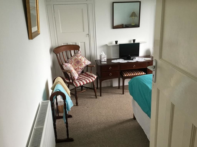 Others 4, Lakeside Guest House, Dorset