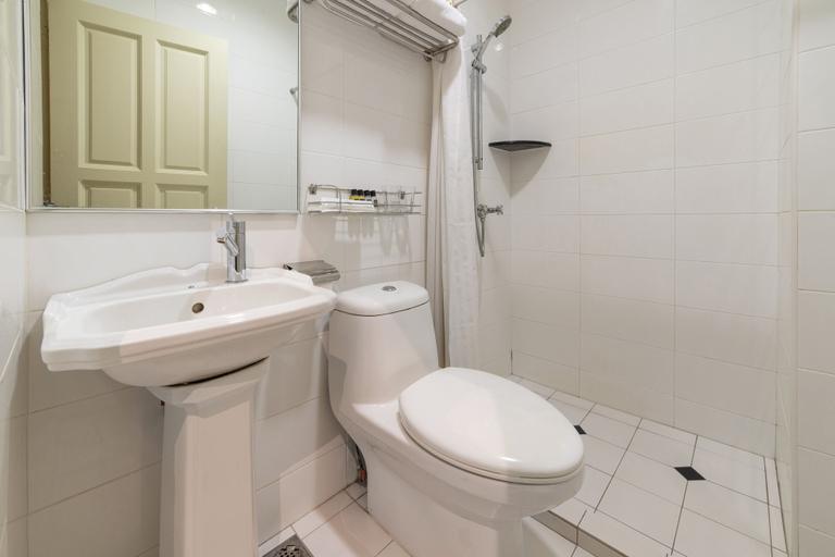 Bathroom 4, Puri Melaka, Malacca City