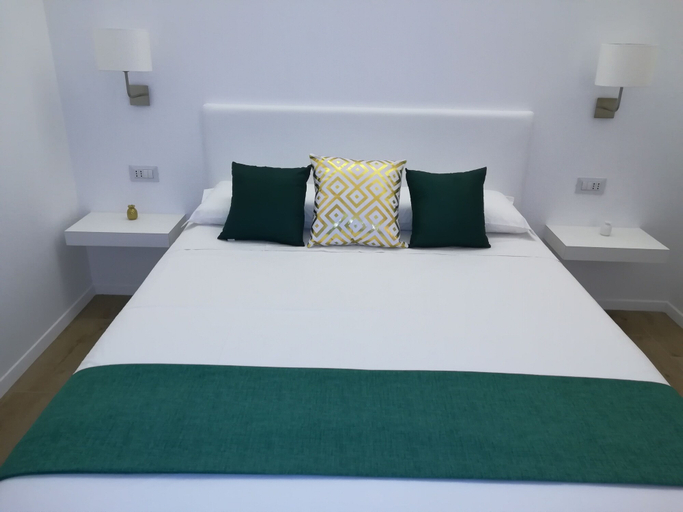 Bedroom 4, B&B Suites Via del Mare, Lecce