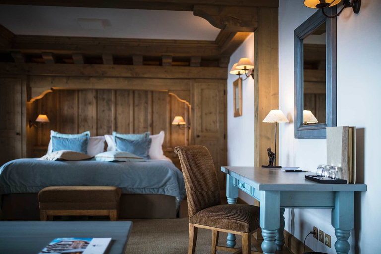 Bedroom 3, Hôtel Barmes de L'Ours, Savoie