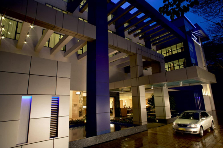 Adarsh Hamilton, Bangalore