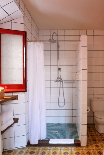 Bathroom 4, Hotel Aiguaclara, Girona