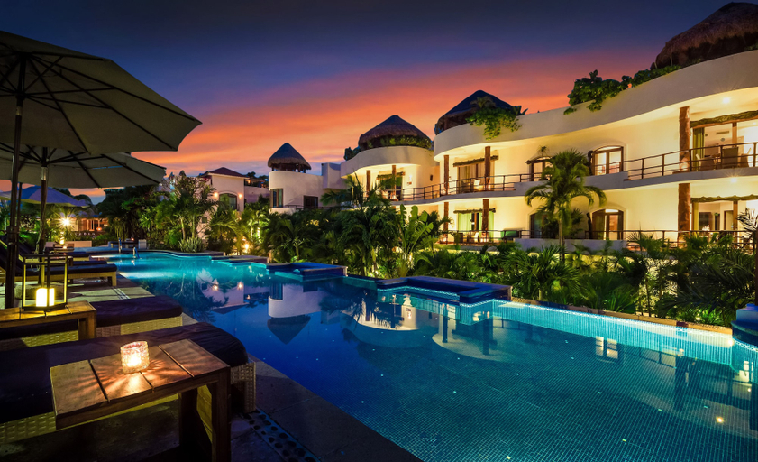 Exterior & Views 2, Porto Playa Condo Hotel & Beachclub, Cozumel