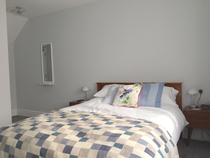 Bedroom 2, The Beehive Guest House, Staffordshire