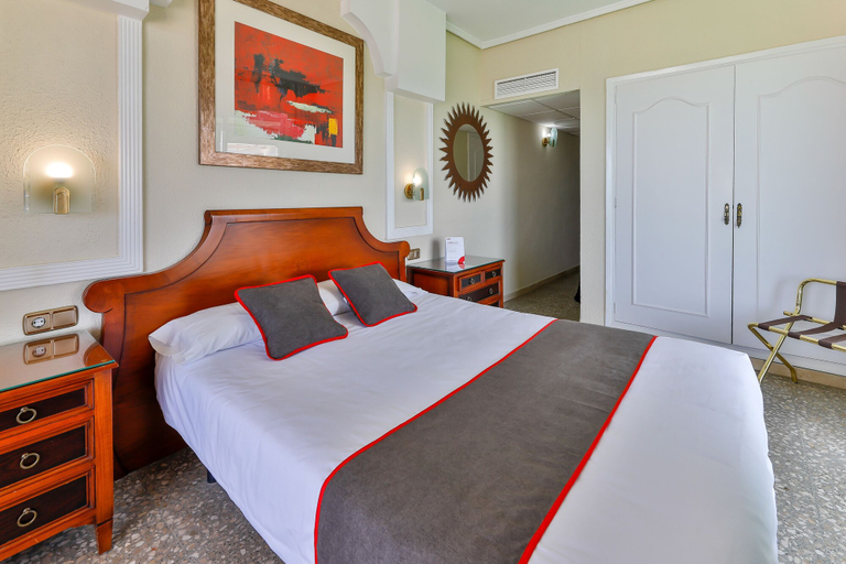 Bedroom 3, Hotel Polamar, Alicante