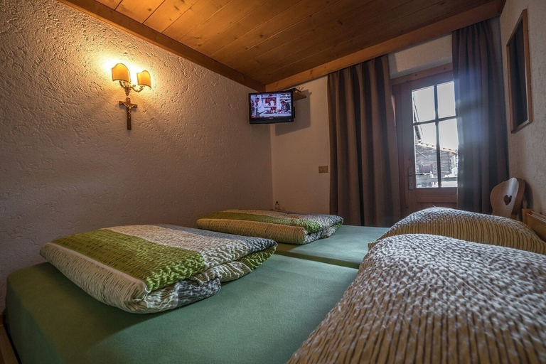 Bedroom 2, Baita Luleta, Sondrio