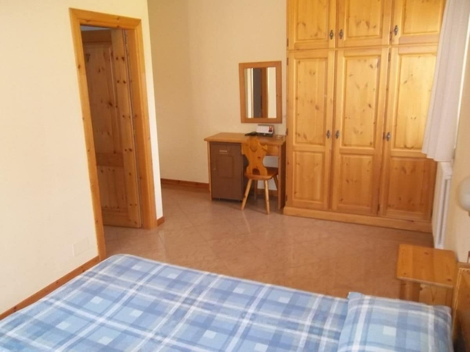 Bedroom 2, Agriturismo La Campagnola, Sondrio