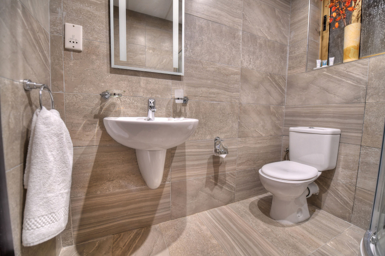 Bathroom 4, St Julian's Bay Hotel, St Julian's