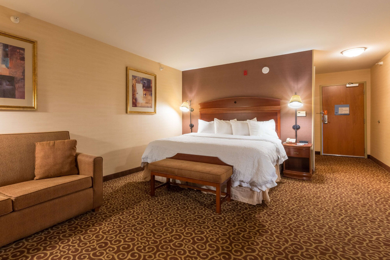 Bedroom 3, Hampton Inn Goshen, Elkhart