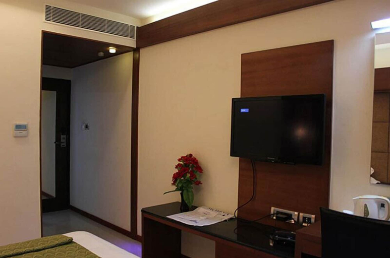 Others 4, Moskva Hotel, Madurai