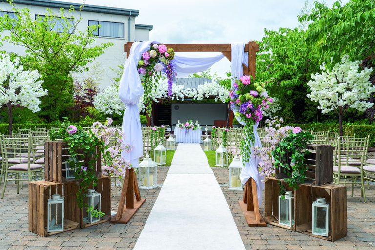 Exterior & Views 2, Athlone Springs Hotel
