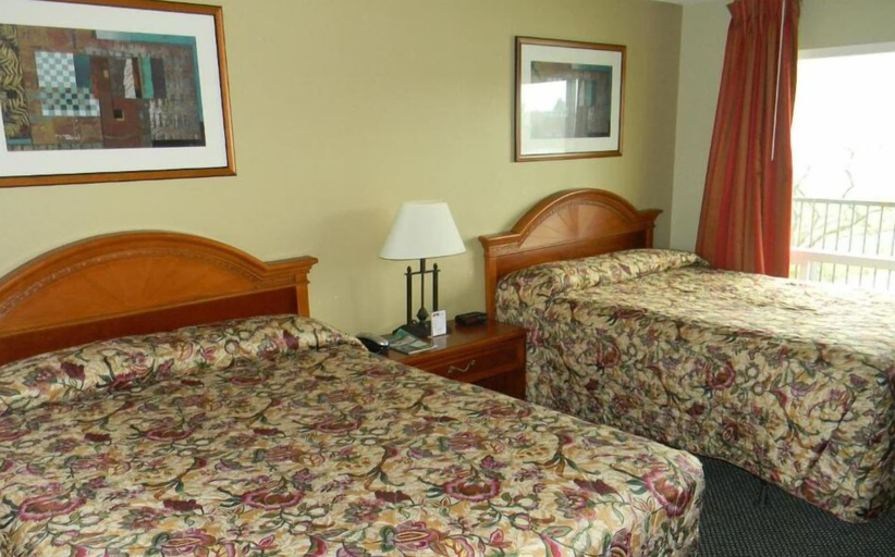 Bedroom 3, Lakeview Inn Centralia, Lewis