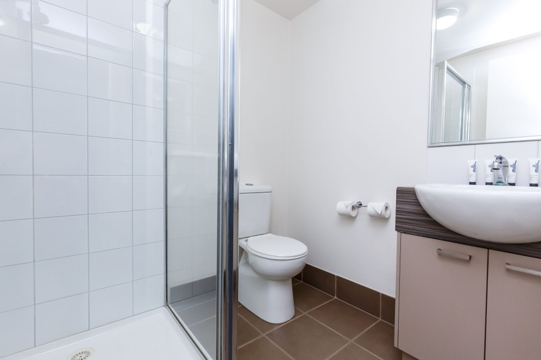 Bathroom 5, Quest Sale, Wellington - Sale