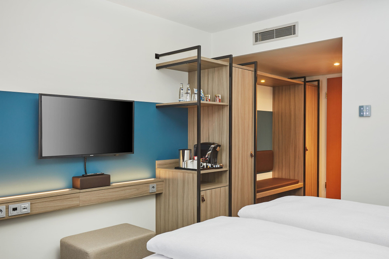 Bedroom 4, H4 Hotel Leipzig, Leipzig