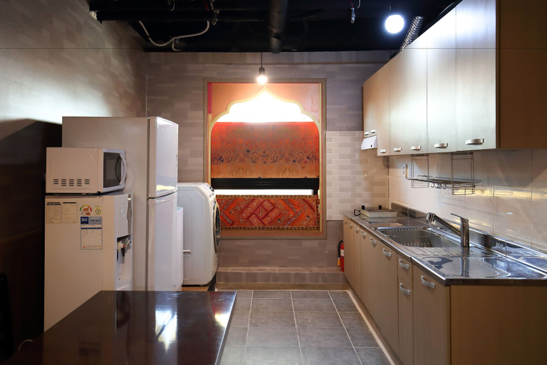 Others 5, SB Guest House, Suwon