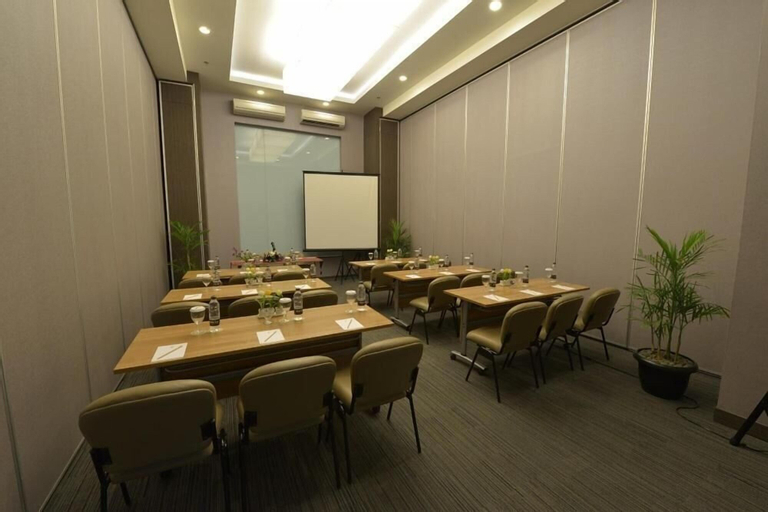 Business Facilities 25