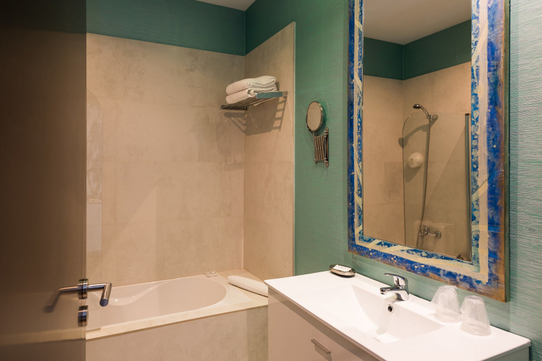 Bathroom 4, Alfama - Lisbon Lounge Suites, Lisbon