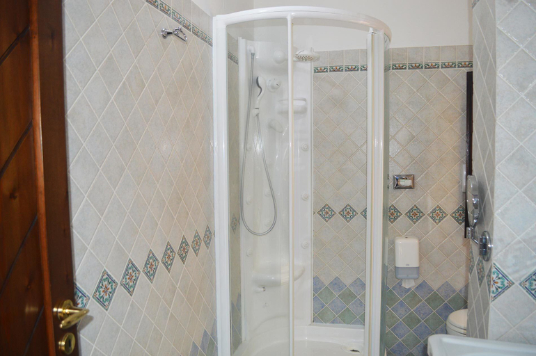 Bathroom 5, Hotel Palazzo Krataiis, Reggio Di Calabria