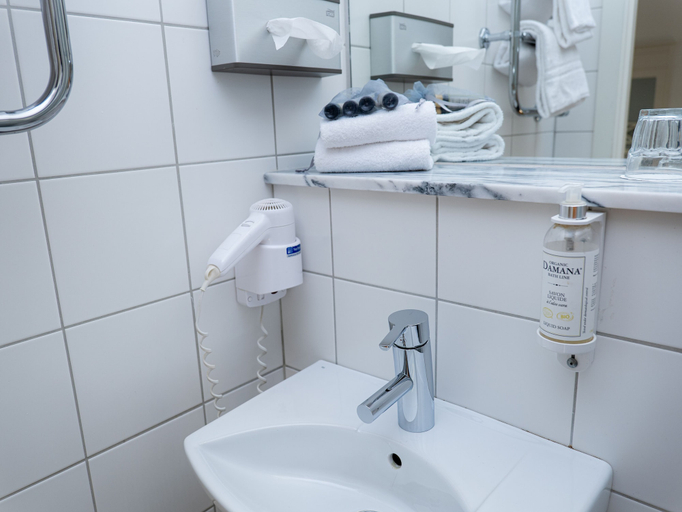 Bathroom 4, Hotell Nostalgi, Motala
