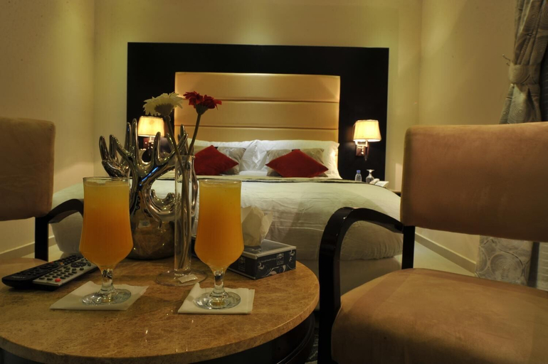Bedroom 3, Al Janadriyah Suites Serviced Apartments, Riyadh