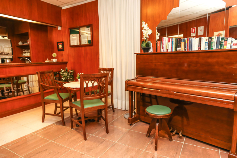 Food & Drinks 5, Athena Hotel, Rome