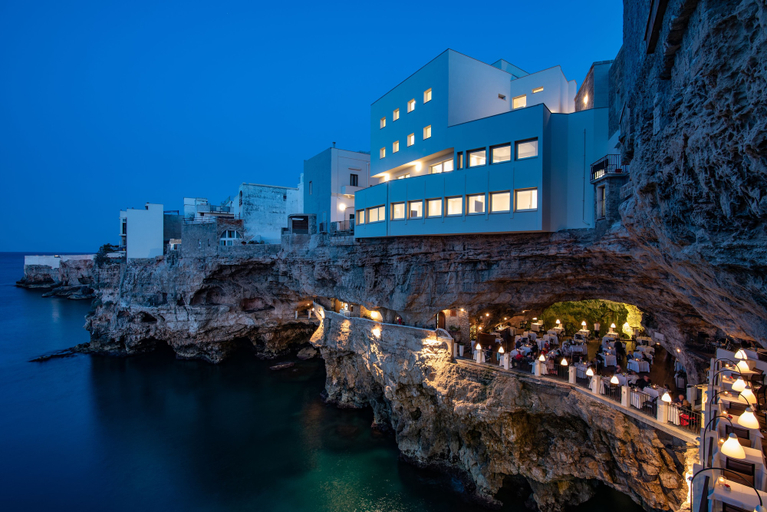 Exterior & Views 2, Grotta Palazzese, Bari