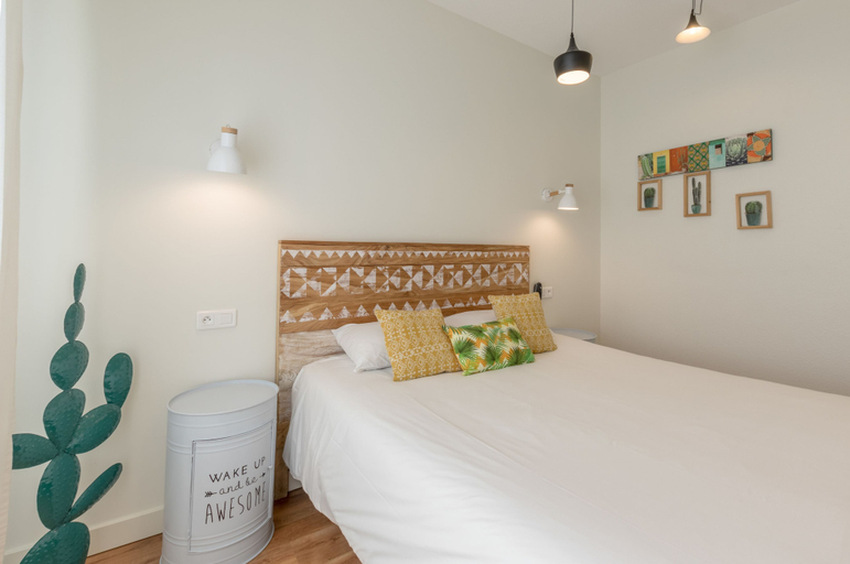 Bedroom 2, Hôtel Impérial, Hérault
