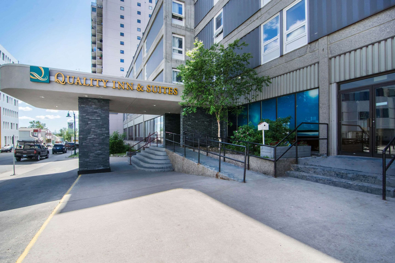 Exterior & Views 2, Quality Inn & Suites Yellowknife, Fort Smith