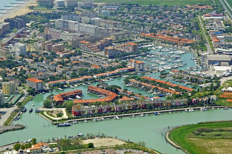 Others 5, apartment with terrace for 5 people near the beach, Venezia