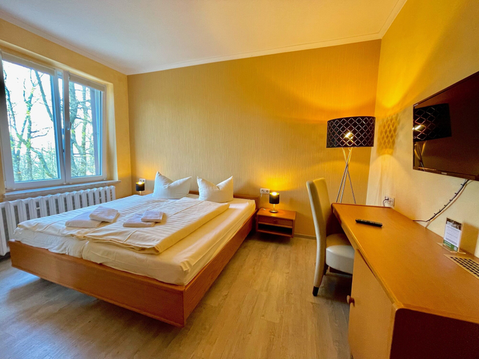 Bedroom 3, Berghotel Rotstein, Görlitz