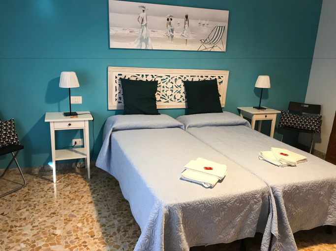 Bedroom 4, Musei Vaticani Rooms, Rome
