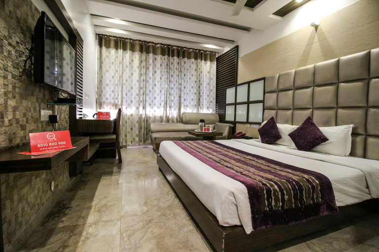 Bedroom 4, Hotel Emerald, Chandigarh