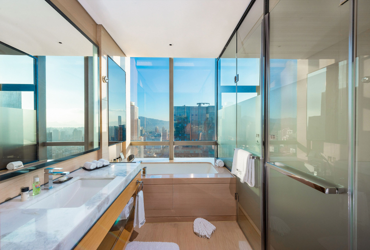 Bathroom 5, Wyndham Grand Shenzhen, Shenzhen