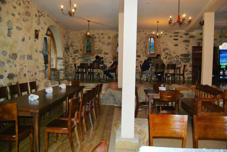 Food & Drinks 4, Old Seti, Mestia