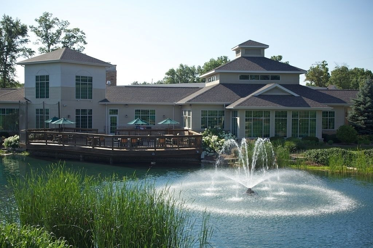 Exterior & Views 2, Swan Lake Resort, Marshall