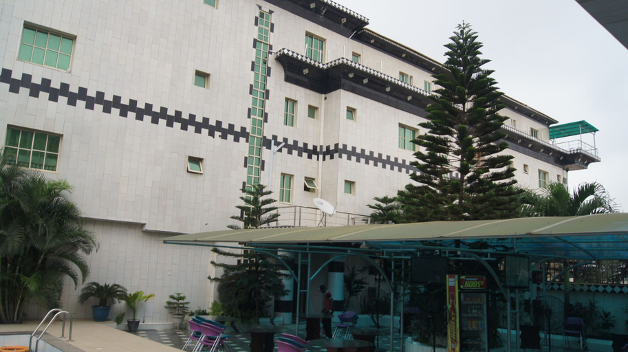 Exterior & Views 2, Royalview Hotel and Suites, Mushin