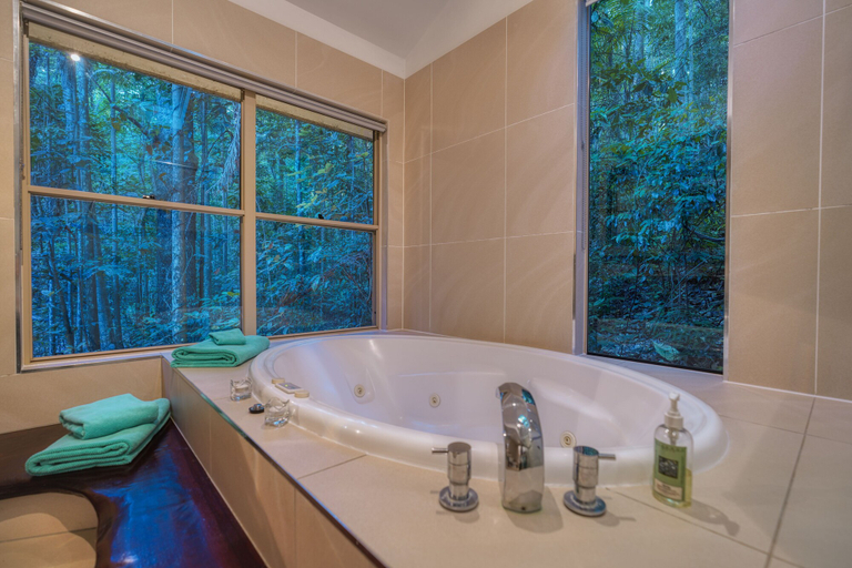 Bathroom 4, Narrows Escape Rainforest Retreat, Caloundra - Hinterland