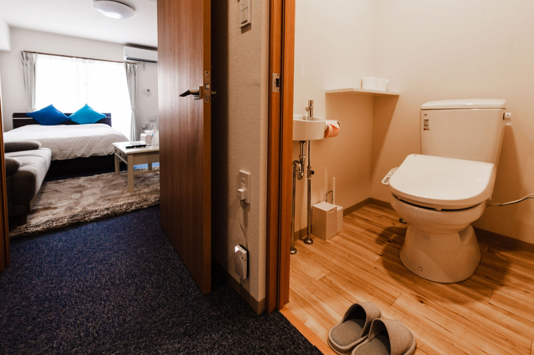 Bathroom 4, Crystal Court, Miyakojima