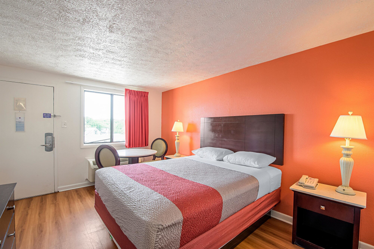 Bedroom 2, Budget Inn Norfolk Va, Norfolk