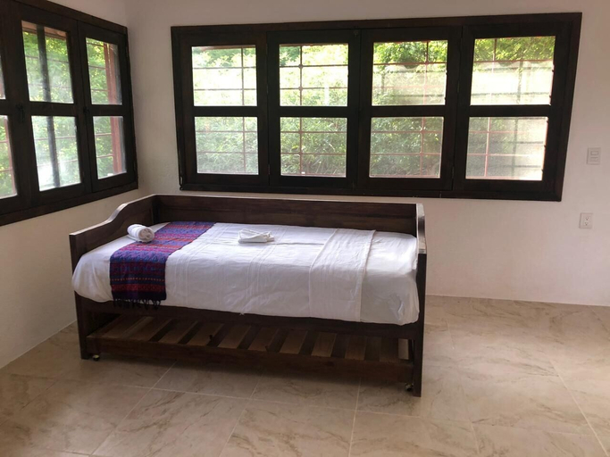 Bedroom 2, Casa Aquarius, Dist. Pochutla